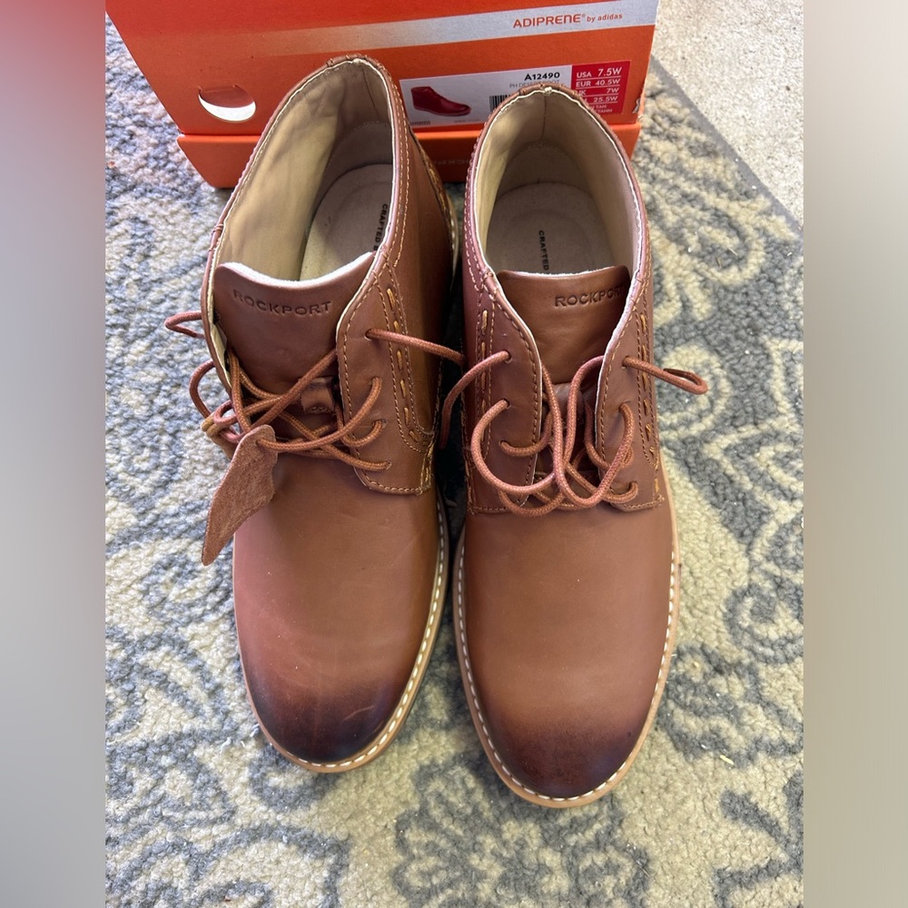 NEW Rockport Leather Chukka Boot